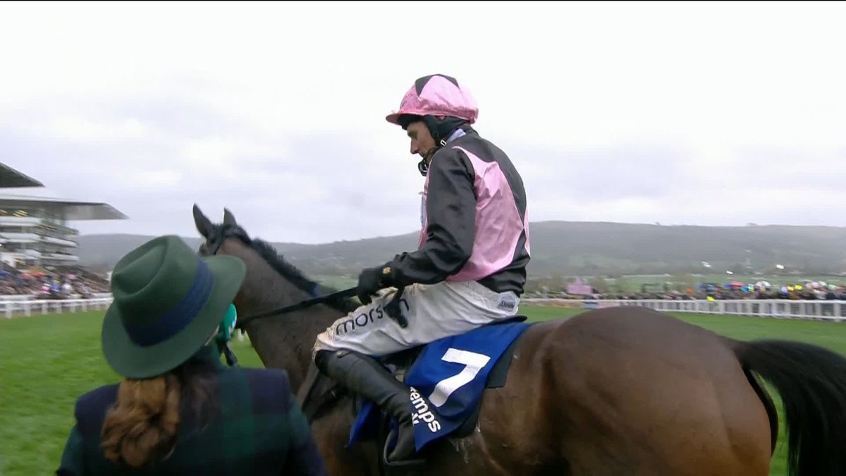 🗣️ "This is the greatest place, it's magic." ✨ Harry Skelton speaks with Alice Plunkett after his win on Supremely West #ITVRacing | Dan Skelton Racing | Harry Skelton