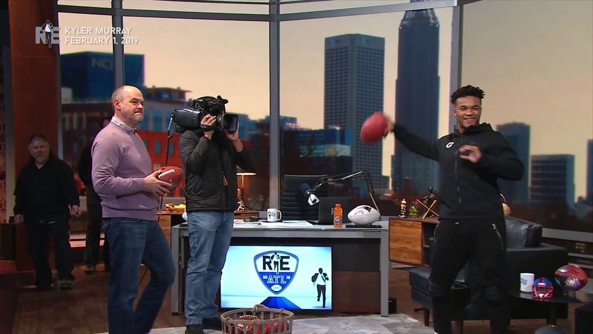 That time Kyler Murray threw seven straight dots during the Rich Eisen Show throw challenge 🏈
