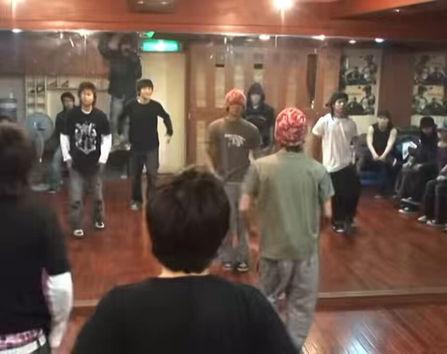 when dance practices videos were to actually show idols rehearsing and not create a whole mv