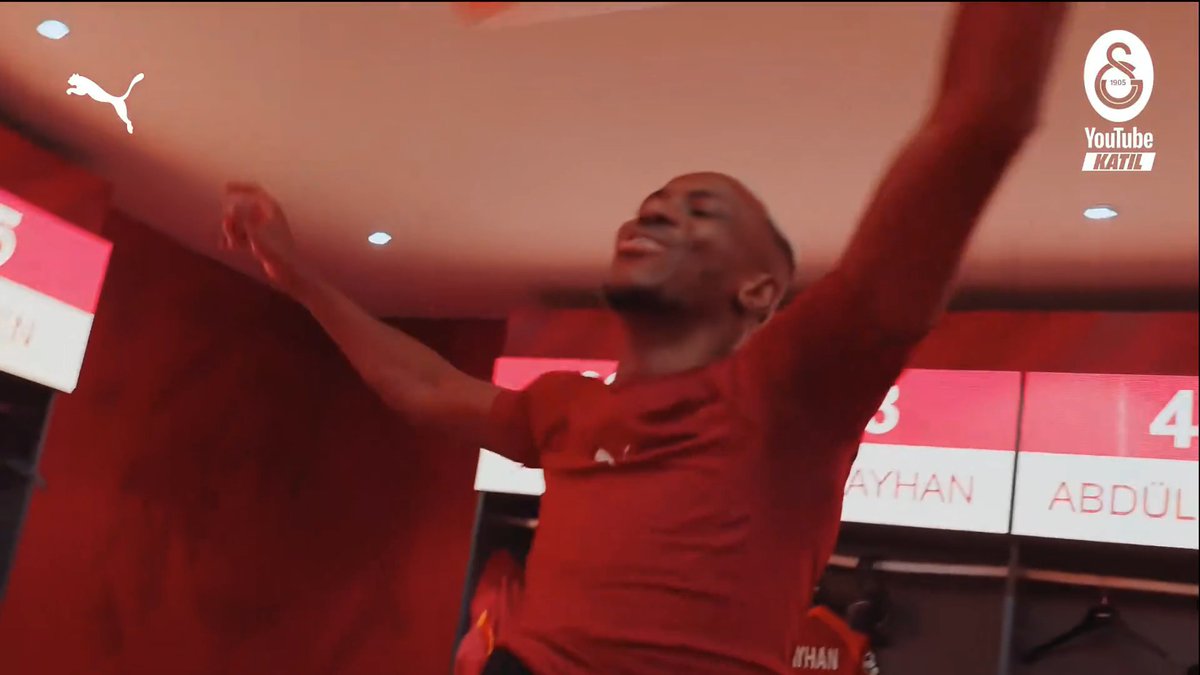💛❤️ Galatasaray'ın Liverpool zaferinin ardından Lemina, Nhaga, Sara ve Osimhen, 'Adanmış hayatların umudu' bestesini söylüyor... (GS Youtube Katıl)