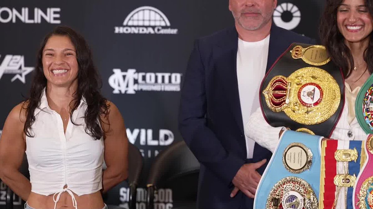 The UNDISPUTED world flyweight titles are on the line! 🏆 Gabriela Fundora vs Viviana Corredor #BarbozaJrSimsJr | March 14 | Live on DAZN ▪️