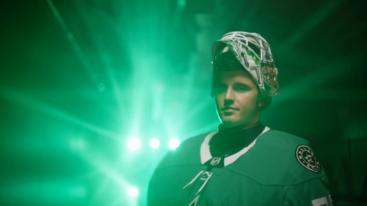 Jake Oettinger faces some shots from Blake Bolden and breaks down what makes him one of the best in the crease 🦦🥅