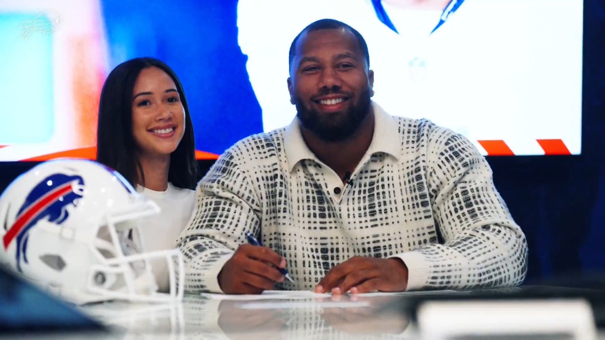 Go BTS on Bradley Chubb's first day as a Buffalo Bill. Bradley Chubb | #GoBills