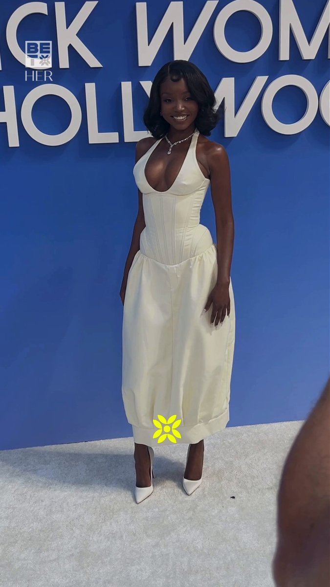 One thing about it? We'll crash out about Chelley! (IYKYK) 😂 Our girl popped out looking angelic in an all white fit reminiscent of classic Hollywood vibes. 😍 #BlackWomenInHollywood