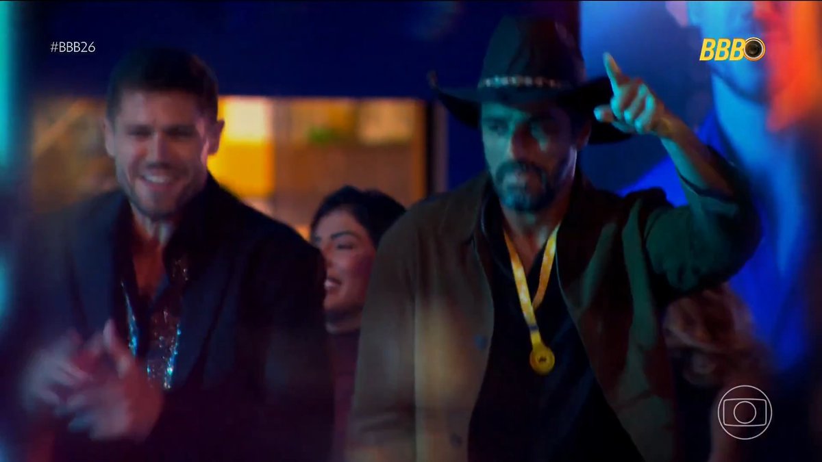 A Festa dos Líderes Alberto Cowboy e Jonas começou no BBB26... enquanto isso, Ana Paula cumpria o desafio do Barrado no Baile 👀