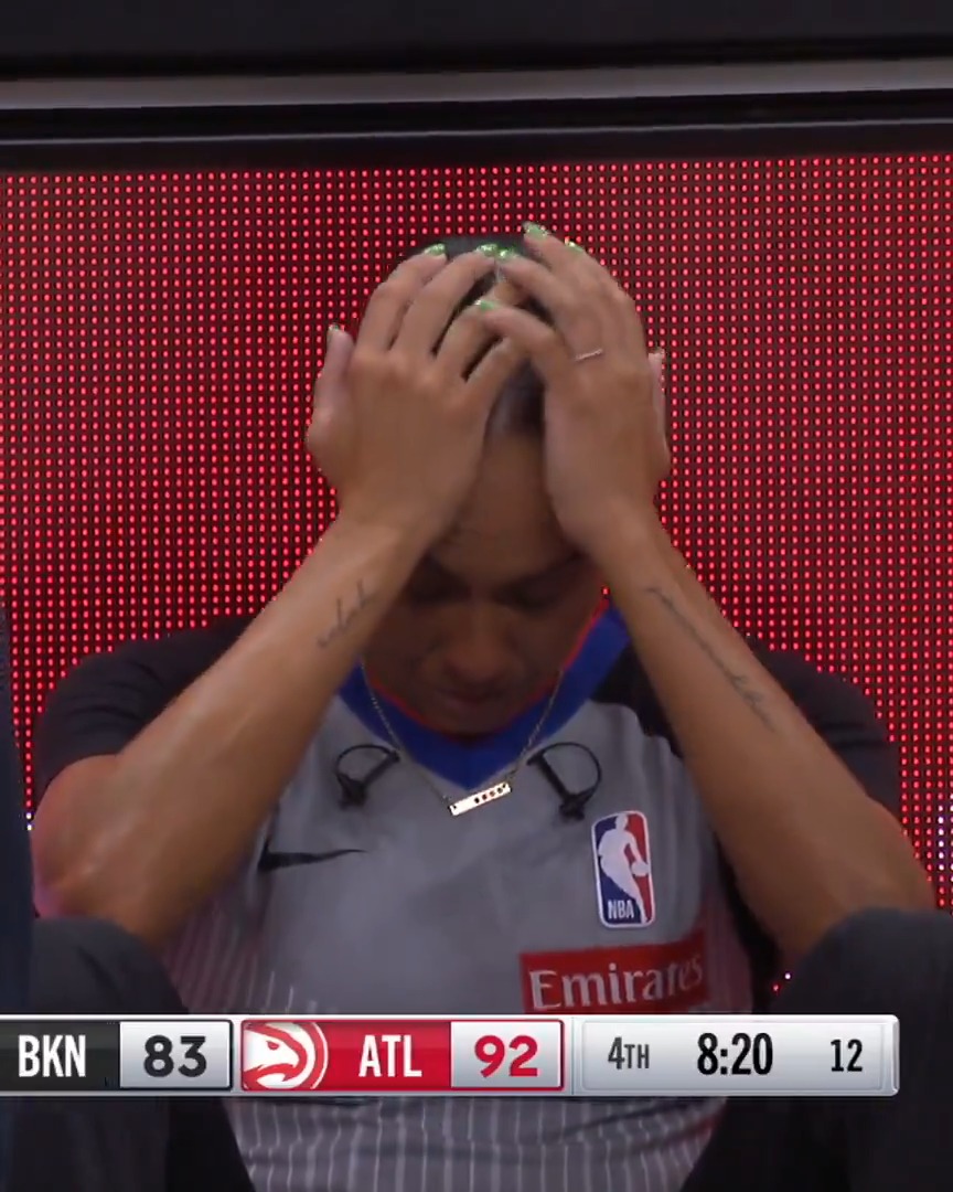 NBA ref Sha'Rae Mitchell WENT DOWN with an injury after hitting her head on a camera operator 😳 She was able to stay in the game 🙏