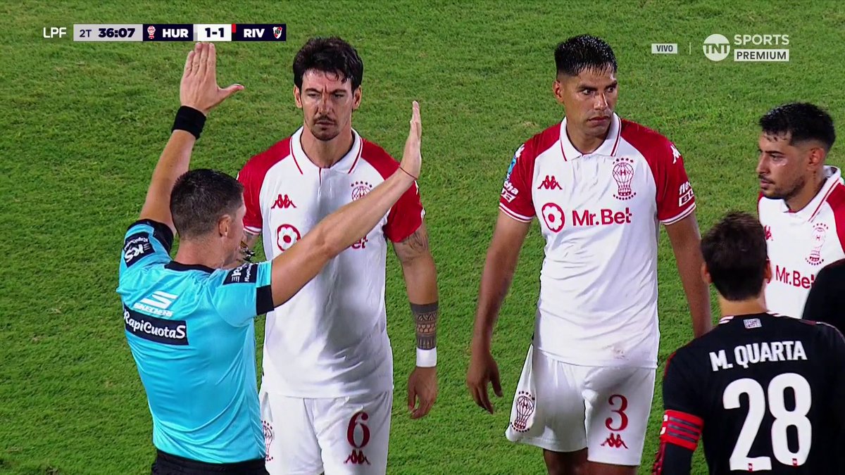 😳🇦🇷 NICOLÁS RAMÍREZ FUE AL VAR POR EL PENAL PARA RIVER Y TERMINÓ ECHANDO A CARRIZO Y COLIDIO.
