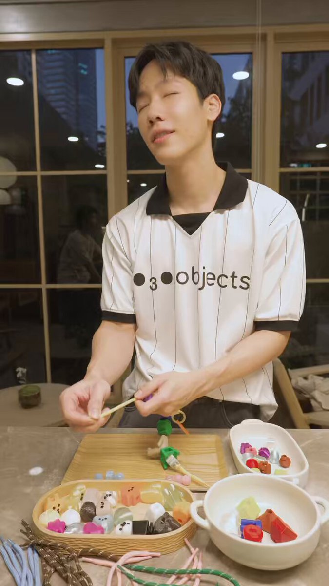 พร้อมมาเจอกันหรือยังงง? o3o.PoutBlock 🛠️✨ พวงกุญแจที่ให้คุณดีไซน์คาแรกเตอร์ในแบบที่เป็นตัวเอง! 👀 มาเจอกันที่ o3o.objects POP-UP &amp; WORKSHOP 🗓️ 16 - 30 มีนาคม 2569 📍 Central World ชั้น 2 #o3oobjects #o3o #โอทรีโอ #o3oPoutBlock tiktok ✨
