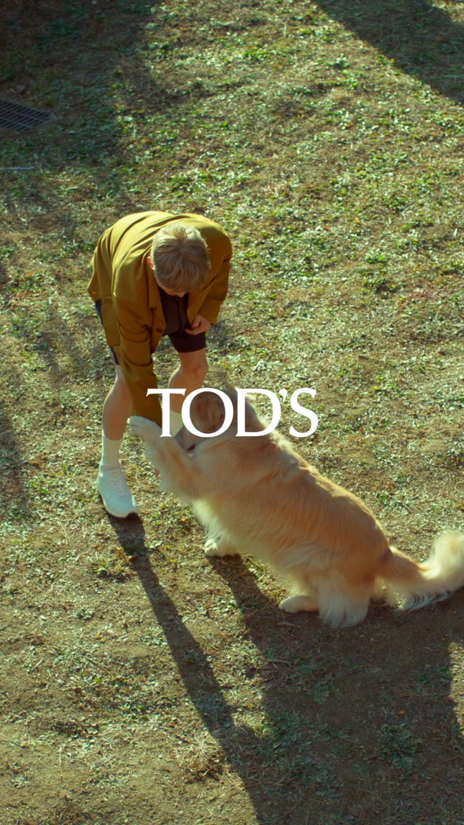 A day full of surprises. Brand Ambassador Jungwoo showcases the must-have pieces of the Tod’s Spring-Summer 2026 collection. Tod’s Creative Director: Matteo Tamburini #TodsSS26 #Tods