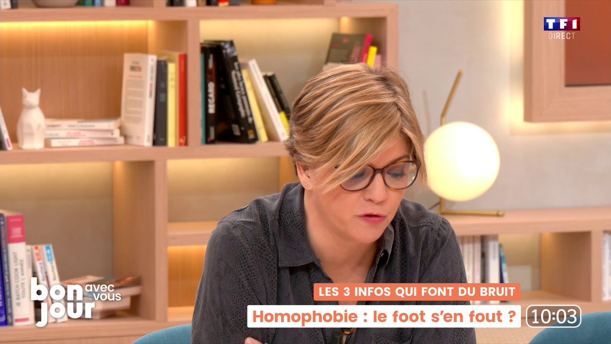 🏳️🌈 Homophobie : le foot s'en fout ? 📺 "Ça fait du bruit" dans Bonjour ! Avec vous présenté par Christophe Beaugrand-Gerin