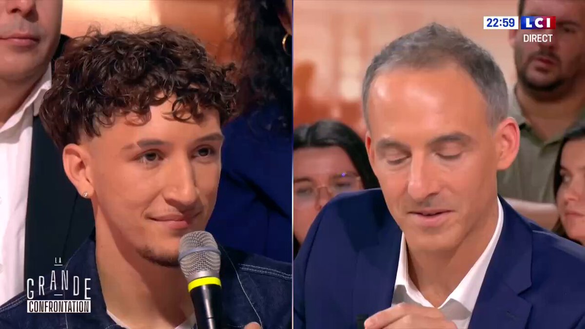 Je ne vois qu’une personne « très très fier » d’être ami avec un tyran et c’est toi Glucksmann