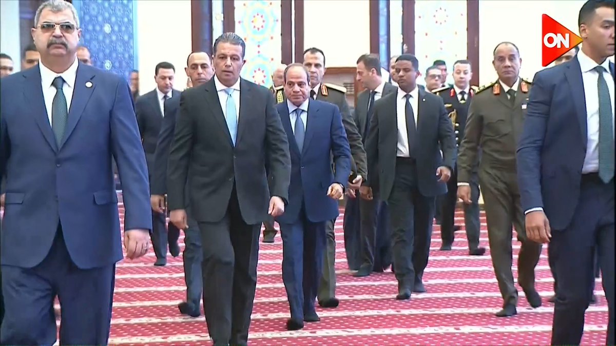 الرئيس #السيسي يصل مسجد المشير طنطاوي لأداء صلاة الجمعة #ON