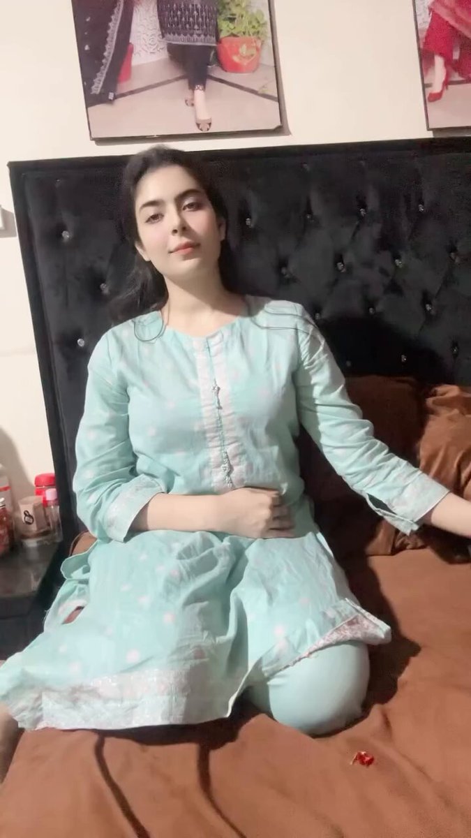 تو مسکرائے وجہ میں بنوں🩷🩷🔥🌹