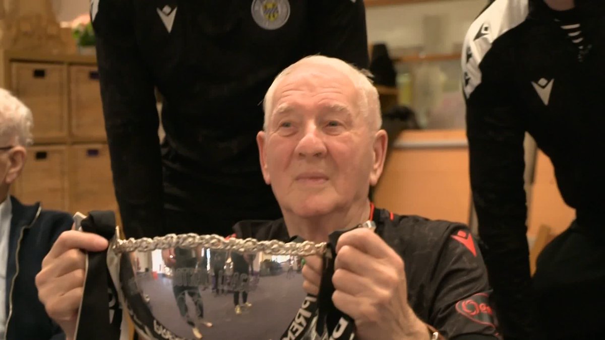 🗣️ "The priority is to stay in the league." 🗣️ "We've got an opportunity to create real history." St Mirren captain Mark O'Hara visited veterans at the Erskine Veterans Charity and looks ahead to the rest of this season, starting with Sunday's visit of Rangers - live on Sky Sports 📺