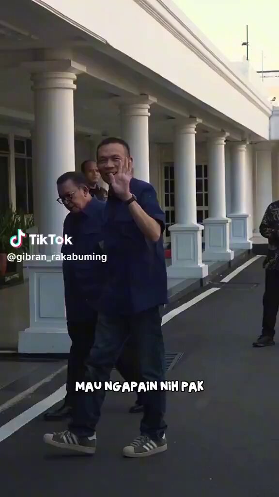 INFO A10101011001001: Dari penjelasannya sepertinya Rismon akan kembali menulis dan menerbitkan buku baru yang isinya menyanggah atas isi buku yang pernah diterbitkan sebelumnya.