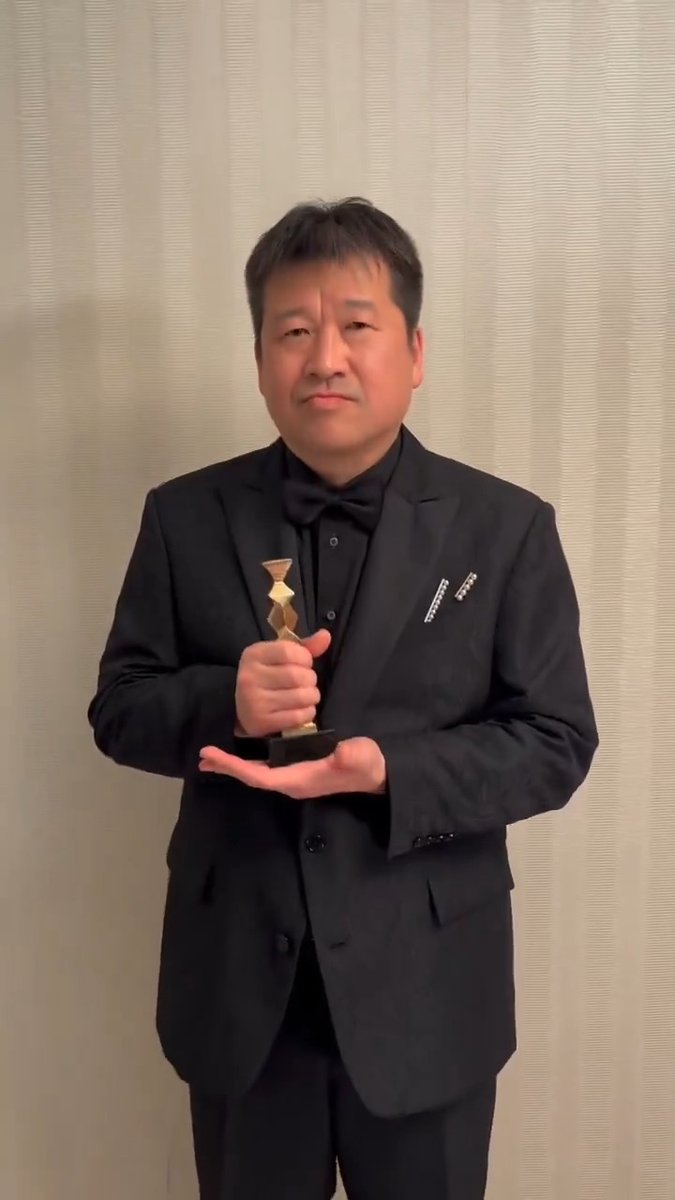 最優秀助演男優賞を受賞した 「爆弾」の佐藤二朗さん🏆 受賞コメントをお届けします! #日本アカデミー賞 #第49回日本アカデミー賞 佐藤二朗 映画『爆弾』公式