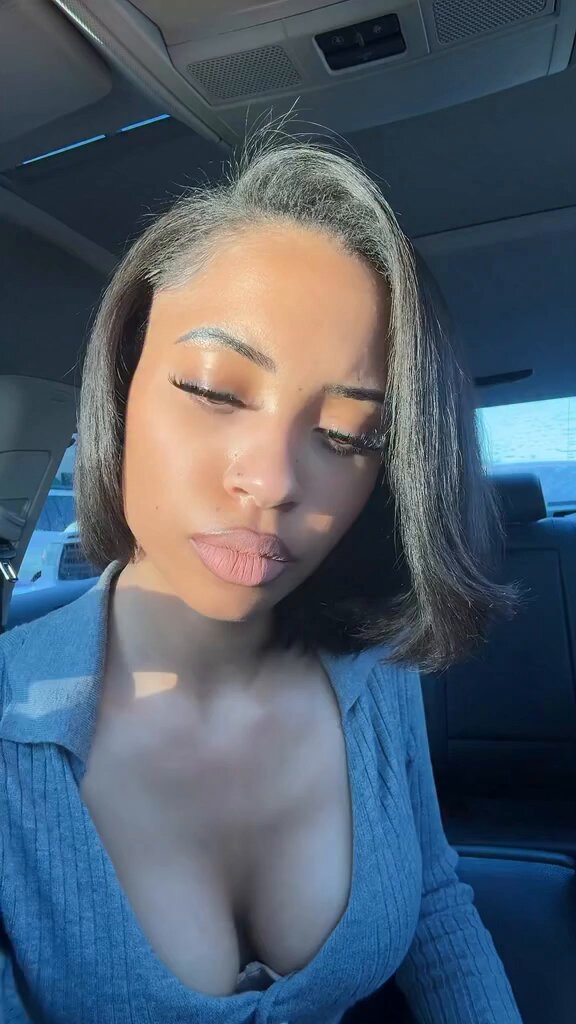 You already know she out here driving some dude insane.. those eyes lethal 👀
