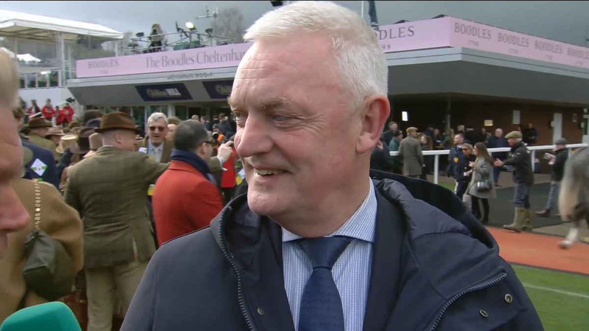 "Nicky was overrated!" 😆 Hurling royalty present at Cheltenham Festival - Nicky English, winner of six All-Star awards 👏 #ITVRacing | The GAA