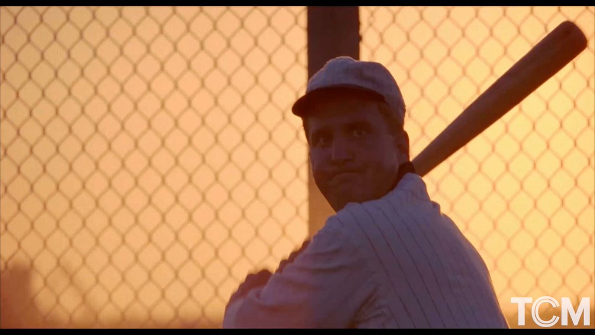 Tonight, we’re covering all the bases as the Oscar goes…to bat! ⚾️ Our #31DaysOfOscar lineup is swinging for the fences with Academy Award winning and nominated baseball stories that hit it out of the park. We start with FIELD OF DREAMS (‘89) at 8pm ET.