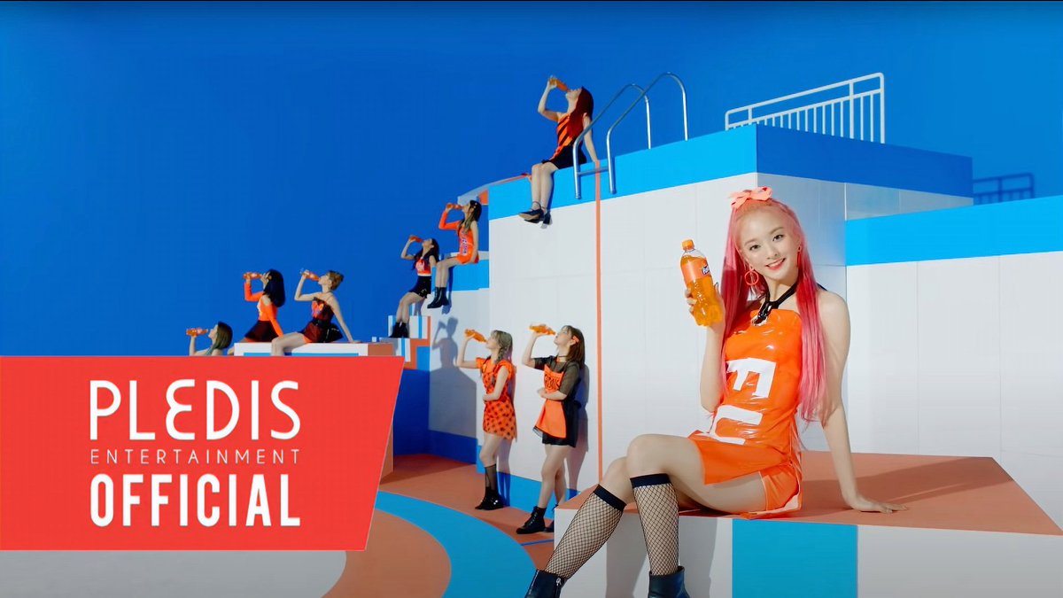 new kpop stans will never know how big this song was…
