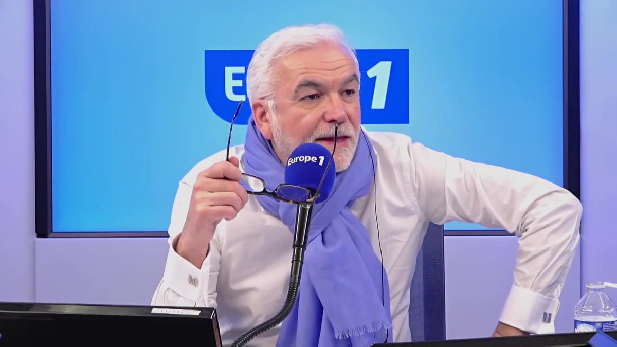 Téléfoot va s'arrêter à la fin de la saison sur TF1 "La justification de Téléfoot c'était de voir les buts et ces buts, tu ne les vois plus" réagit Pascal Praud, dans #PascalPraudEtVous sur #Europe1