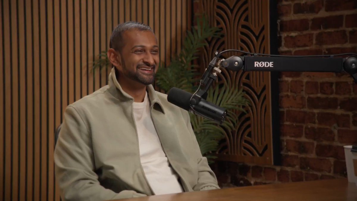 .Dylan Patel gives a deep dive on the 3 big bottlenecks to scaling AI compute: logic, memory, and power. And walks through the economics of labs, hyperscalers, foundries, and fab equipment manufacturers. Learned a ton about every single level of the stack. 0:00:00 – Why an H100 is worth more today than 3 years ago 0:24:52 – Nvidia secured TSMC allocation early; Google is getting squeezed 0:34:34 – ASML will be the #1 constraint for AI compute scaling by 2030 0:56:06 – Can’t we just use TSMC’s older fabs? 1:05:56 – When will China outscale the West in semis? 1:16:20 – The enormous incoming memory crunch 1:42:53 – Scaling power in the US will not be a problem 1:55:03 – Space GPUs aren't happening this decade 2:14:26 – Why aren’t more hedge funds making the AGI trade? 2:18:49 – Will TSMC kick Apple out from N2? 2:24:35 – Robots and Taiwan risk Look up Dwarkesh Podcast on YouTube, Apple Podcasts, or Spotify. Enjoy!