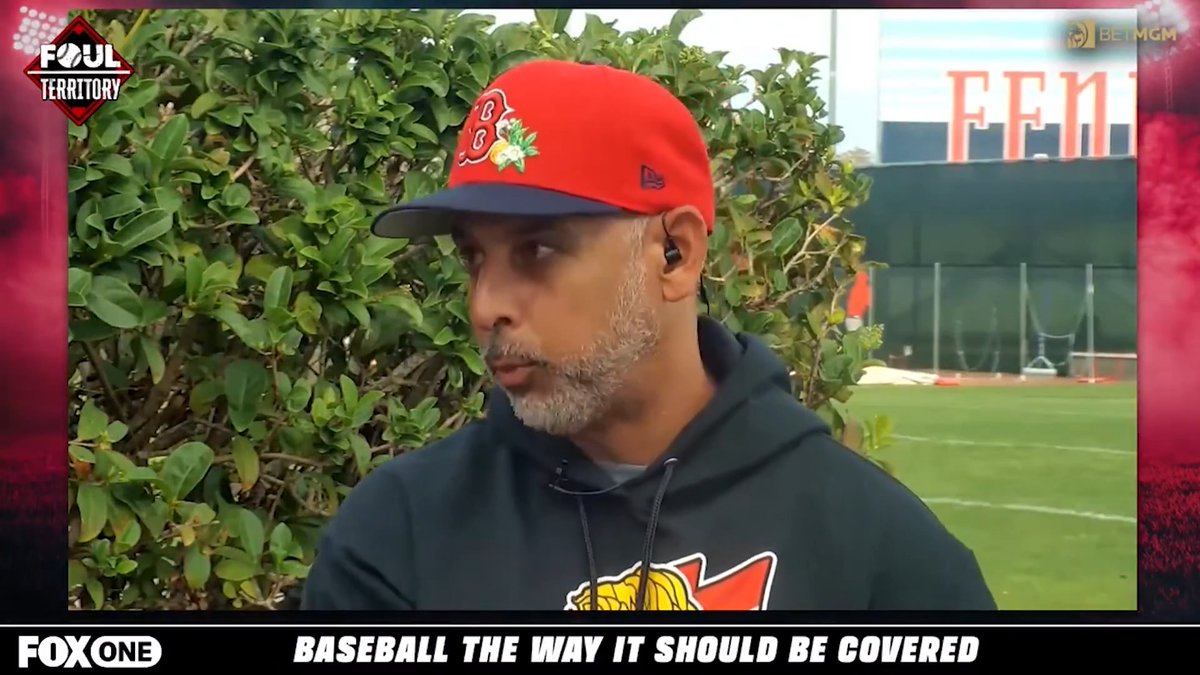 Some news details from Alex Cora about when the Alex Bregman to the Cubs news broke. Apparently everyone was at a bowling event and then just left. Admits he thought Bregman was coming back, which was definitely the vibe at Fenway Fest that day.