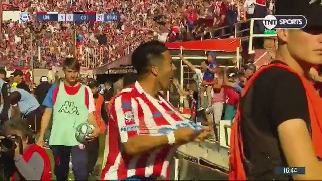 Se retira Nicolás Mazzola. Recordado en #Union 🇦🇹 por marcarle a Colón en el Clásico Santafesino de 2019.
