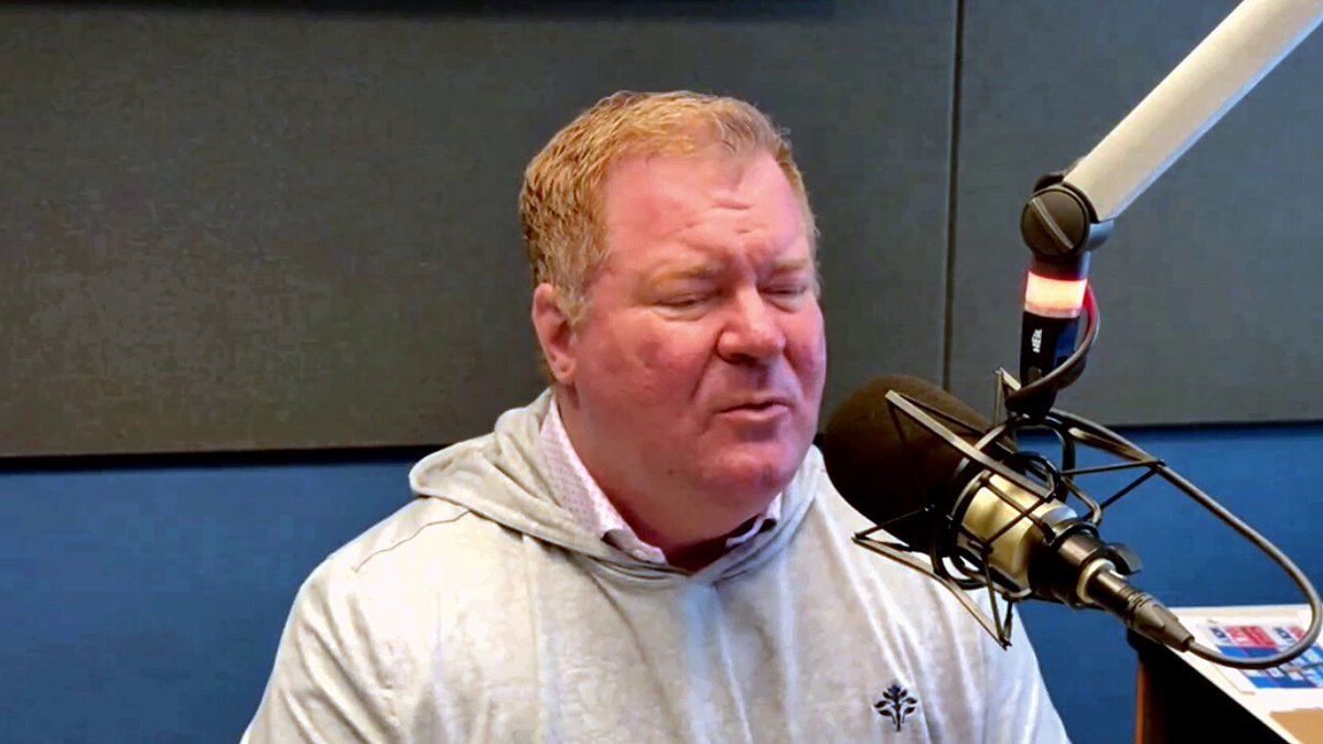 BINGO: Erick Erickson rips @MKRaju by name in media takedown. "The fact that Manu Raju from CNN, who is an expert at finding Republicans and shoving microphones in their faces ... can't find any Democrat in Congress to ask them about keeping Homeland Security closed during WAR..."