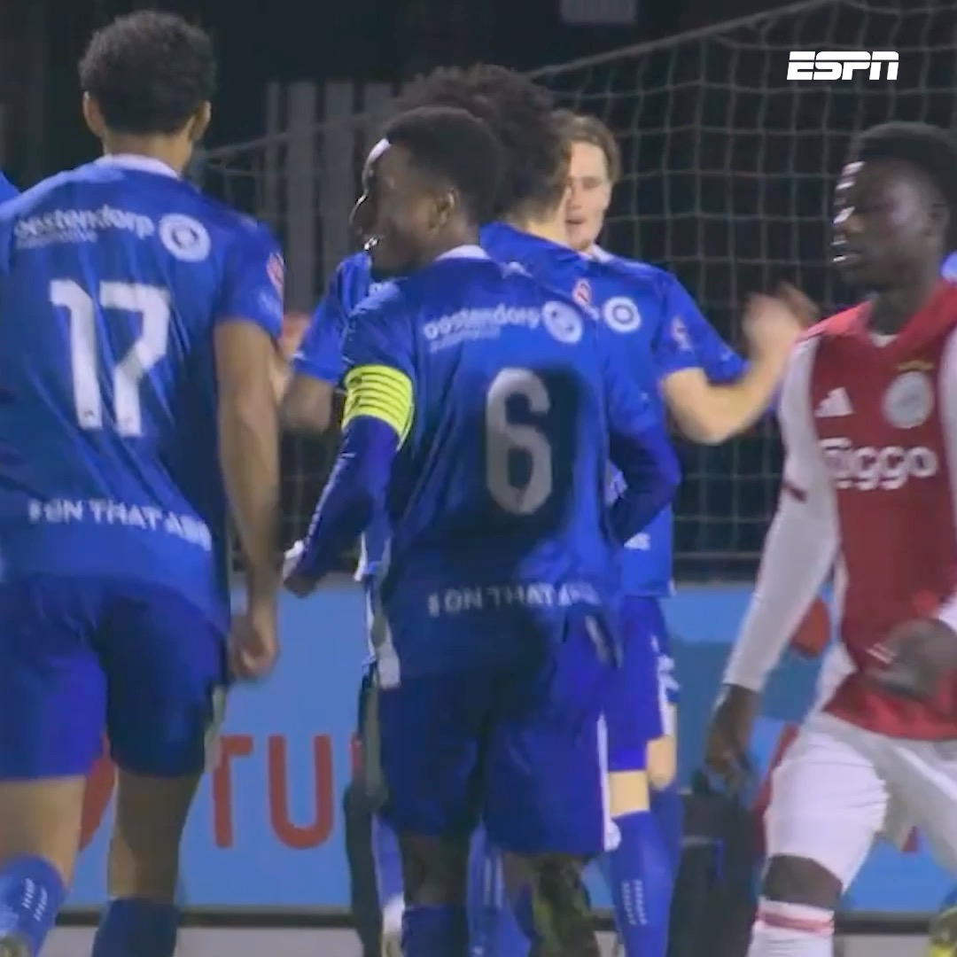 Debuterend Jong Ajax-trainer Paul Nuijten al na 26 seconden op achterstand 😲 #jajdbo