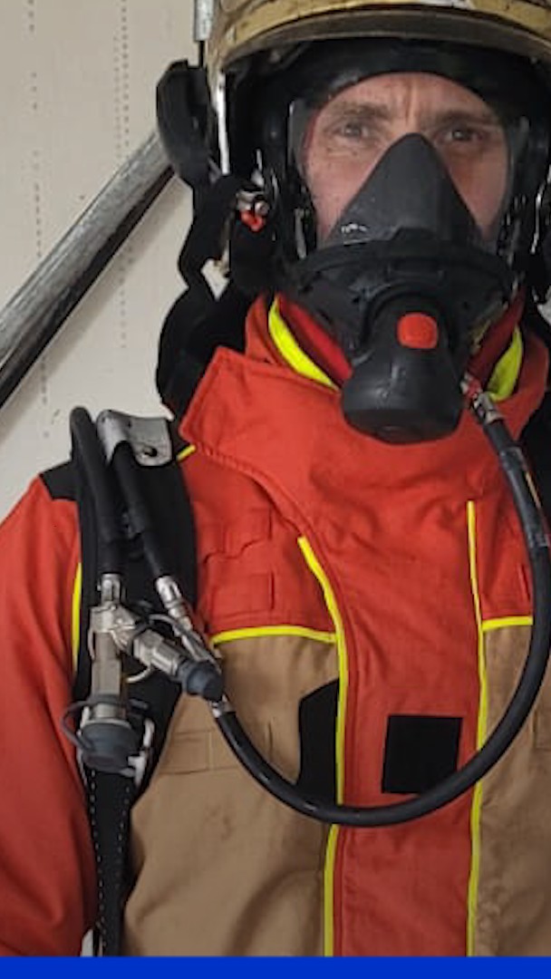 "Elle est hyper chaude, il y'a un risque d'hyperthermie" ➡️ Des pompiers critiquent leur nouvelle tenue d'intervention