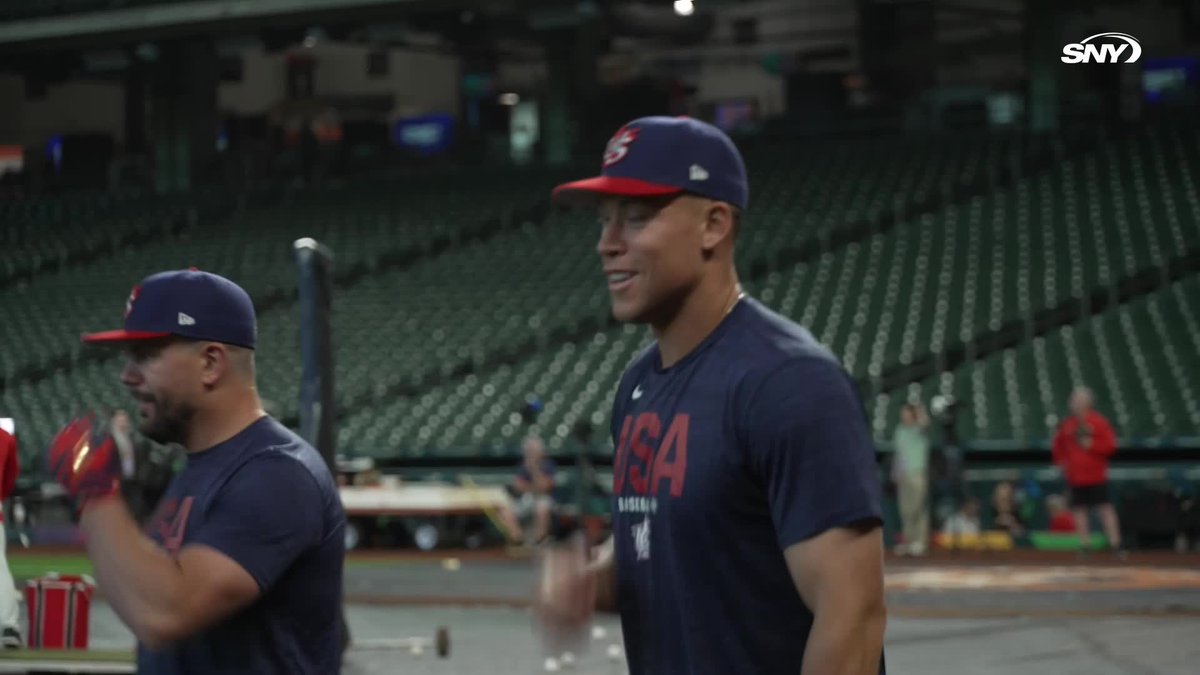 MOVE OVER, SLOW ASSES. KYLE SCHWARBER IS HERE.
