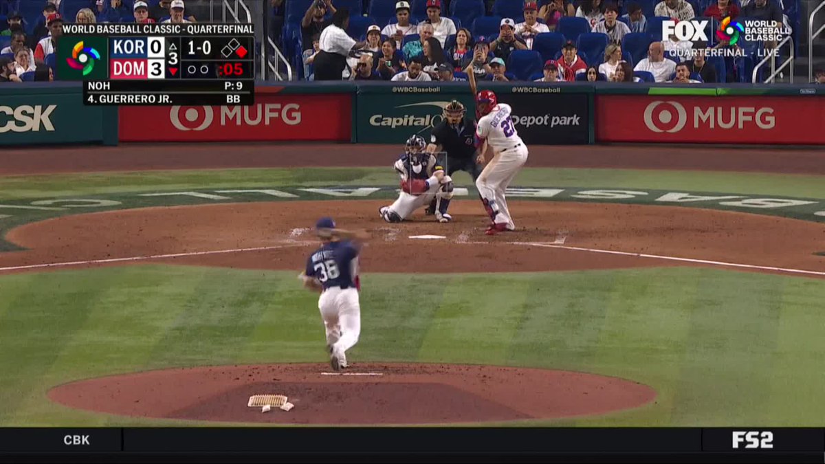 JUAN SOTO WITH THE SWIM MOVE TO SCORE! (via World Baseball Classic)