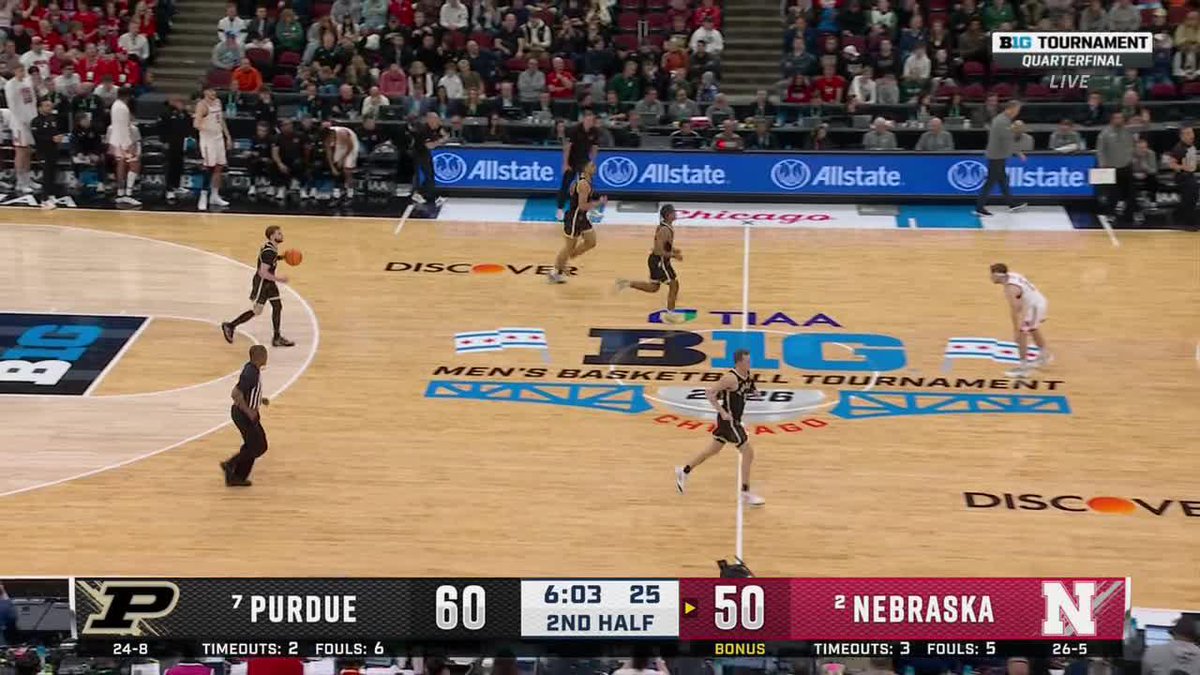 Playing a lil' volleyball 🏐 #B1GMBBT x Purdue Men's Basketball
