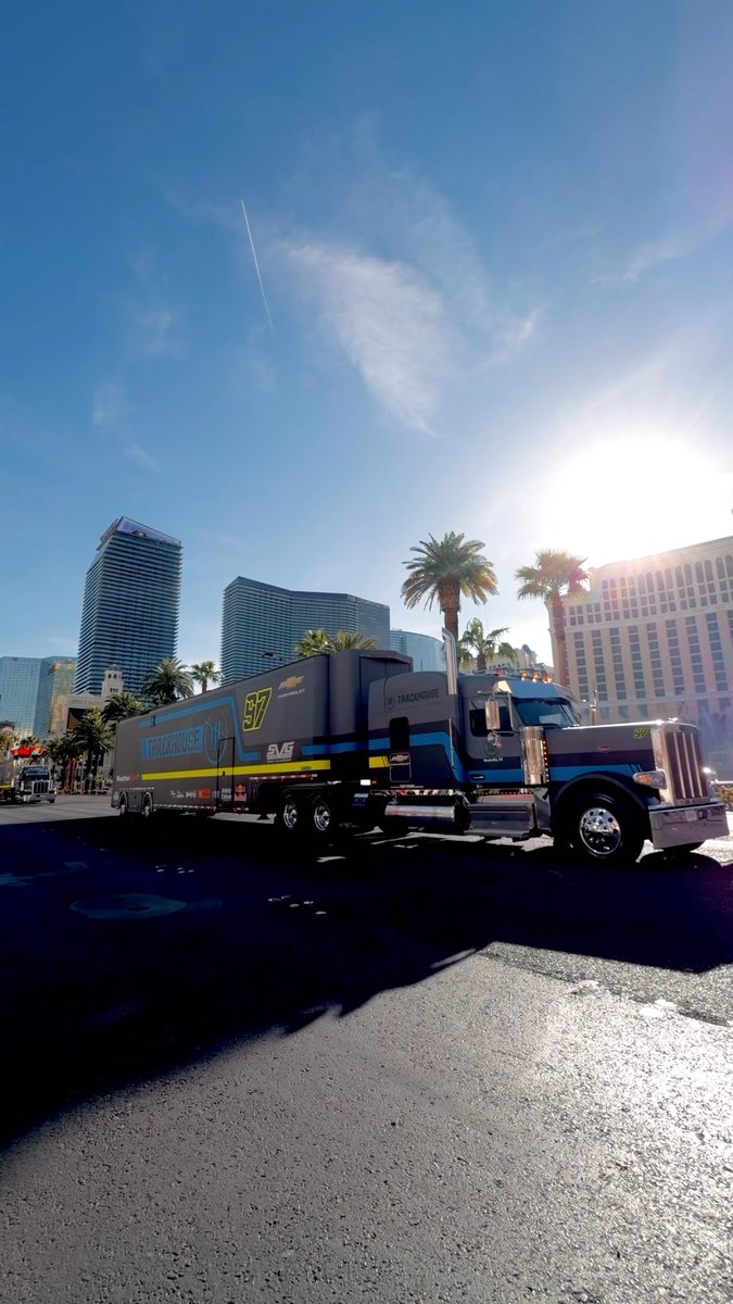 Forget limos, Vegas prefers haulers.