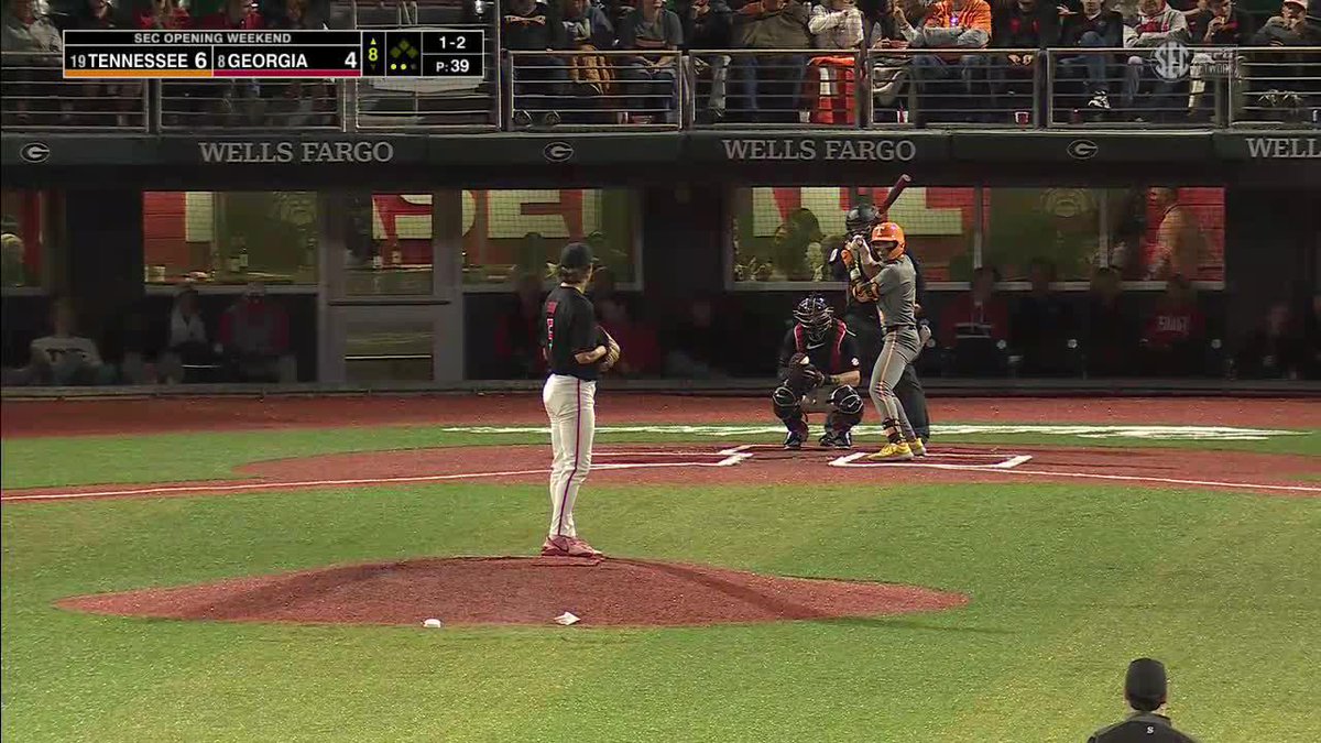 Manny being Manny...again! 📺 #GBO🍊 // #OTH