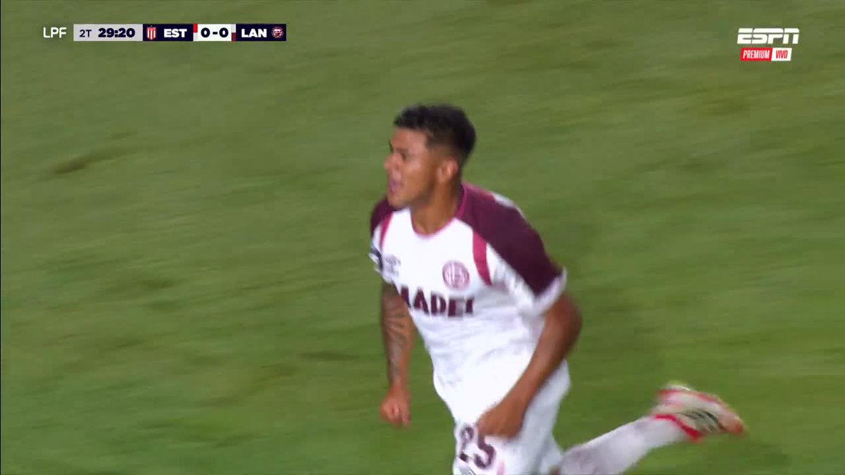 😮‍💨🇦🇷 UFFF, DYLAN AQUINO LA AGARRÓ DE VOLEA PARA EL 1-0 DE LANÚS VS. ESTUDIANTES.