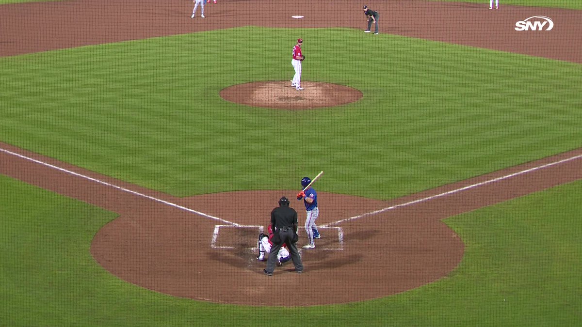 A bases-clearing three-run double for Nick Roselli gives the Mets a 5-3 lead!