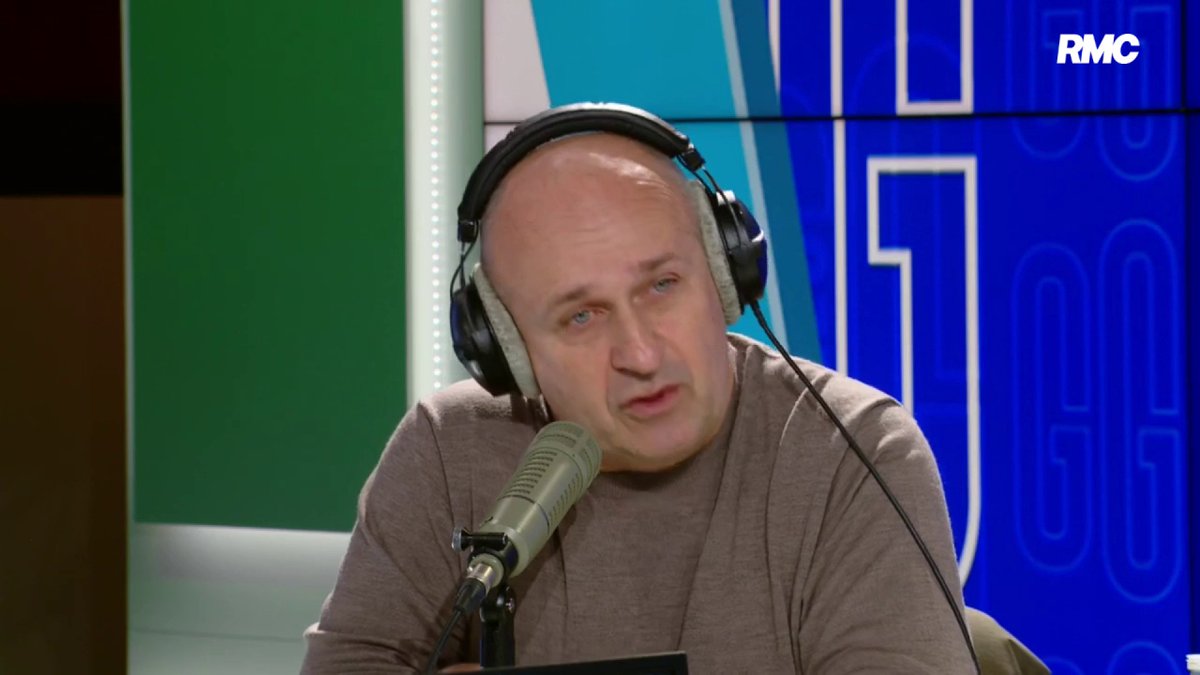 🗣💬 "La France va être très bonne. Dupont va être exceptionnel, on va rouler sur l'Angleterre ! On va gagner avec le bonus offensif et le Tournoi des VI Nations deux fois d'affilée." Philippe Saint-André se montre très confiant pour le XV de France face à l'Angleterre.
