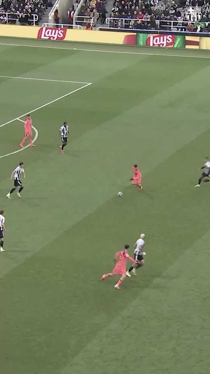 Pedri never loses the ball.