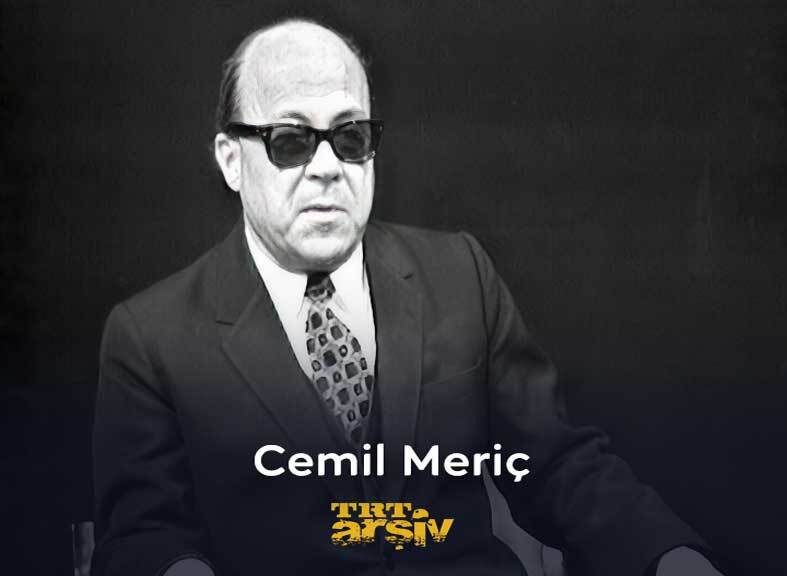 Cemil Meriç'in sesini duyduğumu hatırlamıyorum. Cok kitabî bir konuşması var. Kendine has bir vurgu tonlama yapıyor.