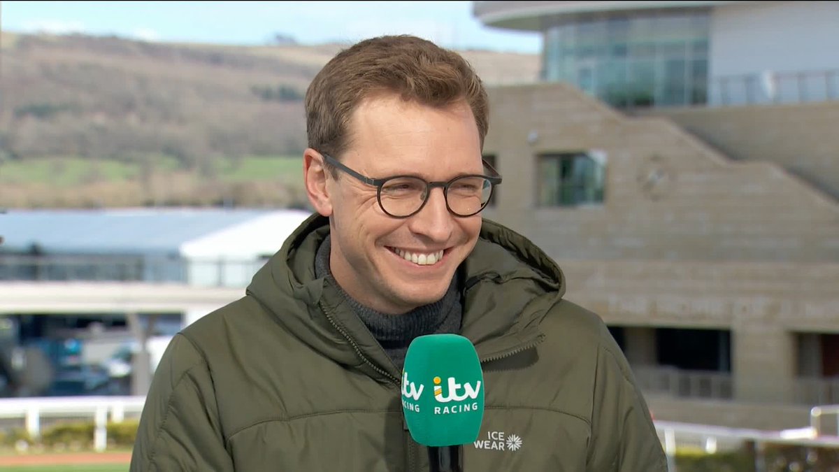 🗣"The single greatest piece of tipping on The Opening Show so far" Who followed Oli's tip of White Noise in the Mares Novices Hurdle? #ITVRacing | Oli Bell