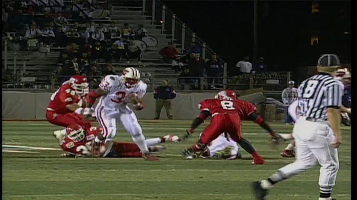 HBD, Ron Dayne! 🥳 We're celebrating with one of the Wisconsin Football icon's trio of TD runs in the 1996 Copper Bowl 👇