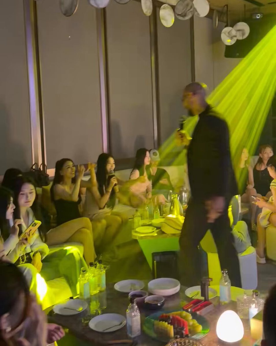 🚨 Andrew and Tristan Tate throwing a party with all the Hong Kong women. 🔥😂 I spy cousin Luc. 😭