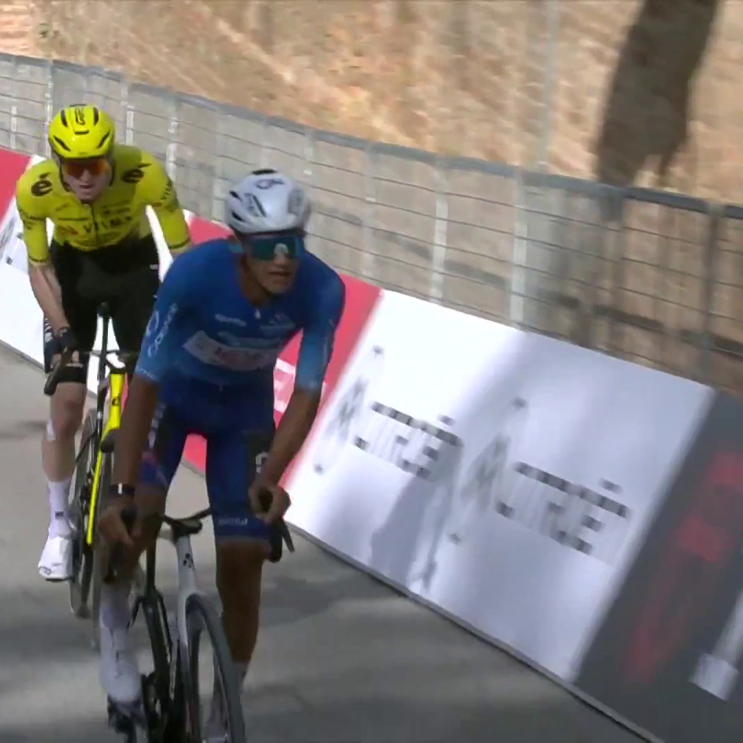 Isaac del Toro DOMINATES the finale of Stage 6 at Tirreno-Adriatico 👏