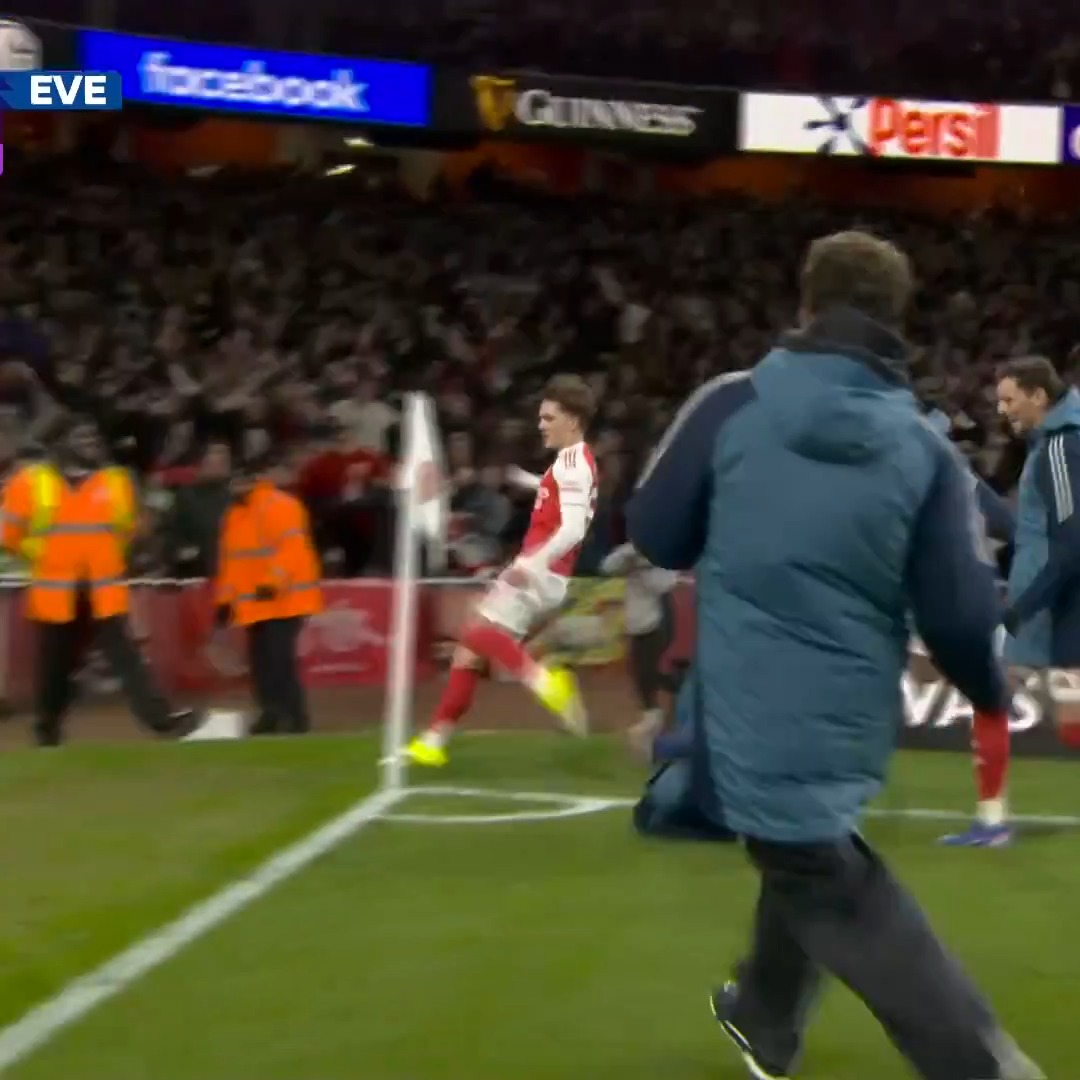 THE STUFF OF LEGEND. 🤯 16-YEAR-OLD MAX DOWMAN GOES COAST-TO-COAST TO SEAL ARSENAL'S WIN. THE YOUNGEST GOALSCORER IN PREMIER LEAGUE HISTORY.