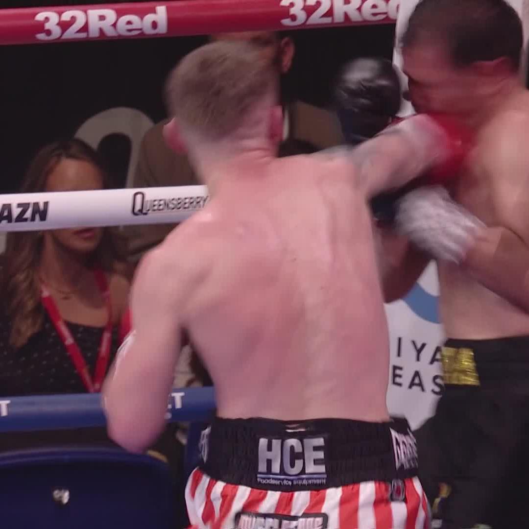 Superb finish from Ryan Garner to end it in the third 😤 #DickensCacace | Live on DAZN now ▪️