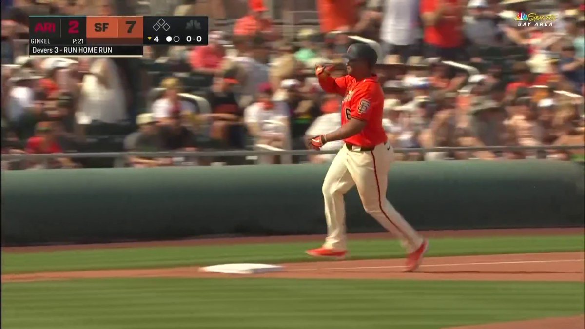 🚨 THREE-RUN HOMER FOR DEVERS