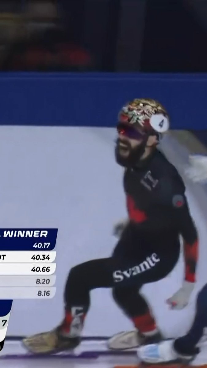 Dünya Şampiyonası’nda ülkemizi erkekler 500 metre finalinde temsil eden milli sporcumuz Furkan Akar 40.641 bronz madalya kazanarak tarihimizde ilk kez kısa kulvar sürat pateni dünya şampiyonası madalyası kazanan sporcumuz oldu. Tebrik ederiz! 🇹🇷🥉