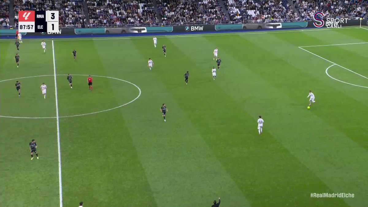 🚨 Alvaro Arbeloa: Arda Güler'in attığı golün posterini yapıp duvarınıza asın. Harikaydı. İnsanlar bugün para ödediği biletin hakkını aldı.